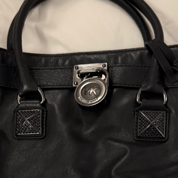 Vintage Michael Kors Black Hamilton Bag with Lock & Key - Picture 2 of 8